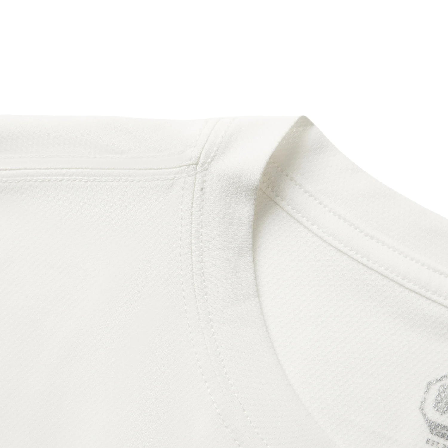 Camiseta sin Mangas con Tecnología AT DRY ULTRA